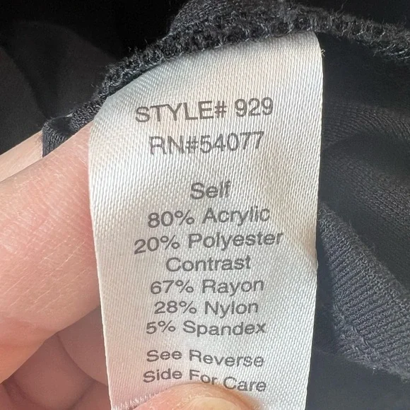 CAbi style #929 Black Infinite Faux Fur Back Vest size M - Picture 4 of 4